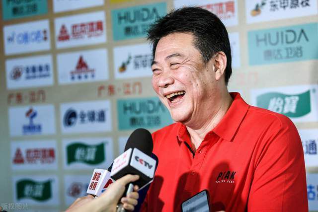 ）《杀手阿一》中的杀人场面是暴力美学，《黑太阳７３１》中的杀人场面则不是，但是我们会说他们都是产生来自于一种文化基础，那是一种创造力的不同表现。